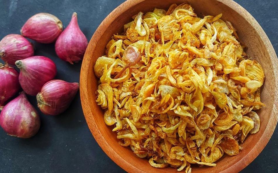 produksi irisan bawang goreng